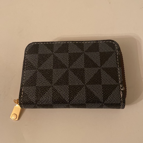 Black card holder 🖤 - Picture 2 of 4